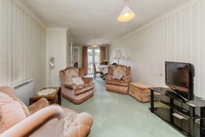 LIVING ROOM- click for photo gallery